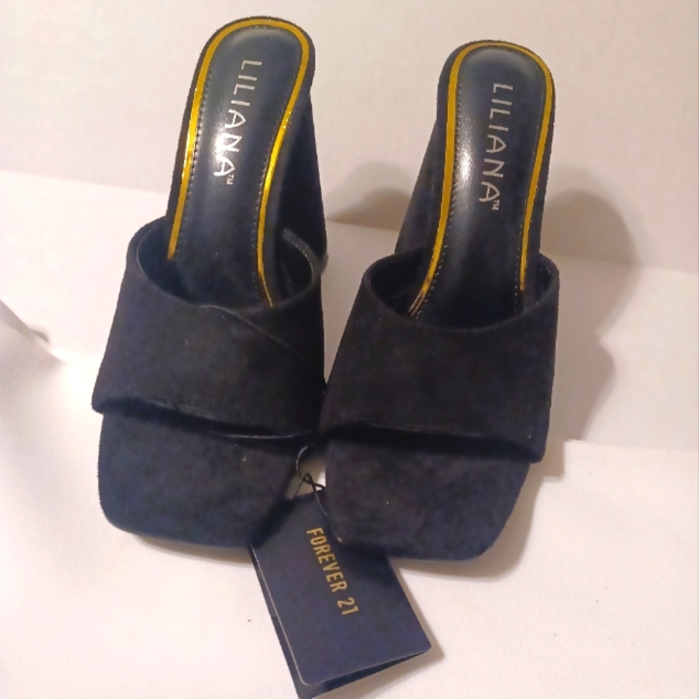 Forever 21 size 7 Liliana heels